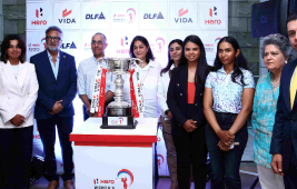 Golfers Vidhatri Urs, Hitaashee Bakshi, Vani Kapoor, Jasmine Shekar with Sanjay Bhan from Hero MotoCorp and Kavita Singh from WGAI